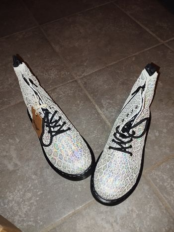 Dr Martens taille 36 neuves 