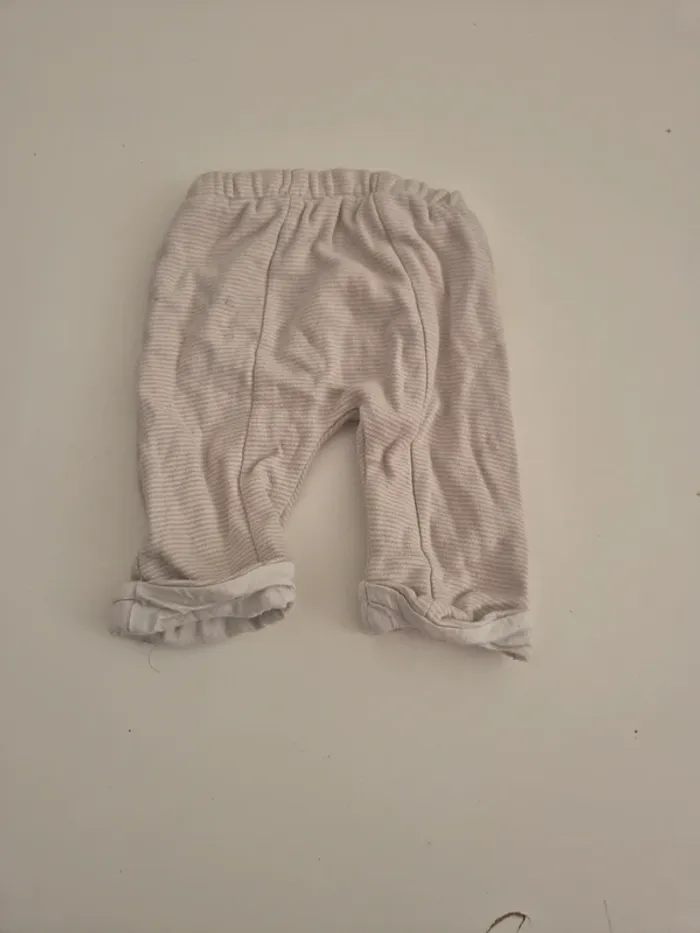 Pantalon 3 mois - photo numéro 3