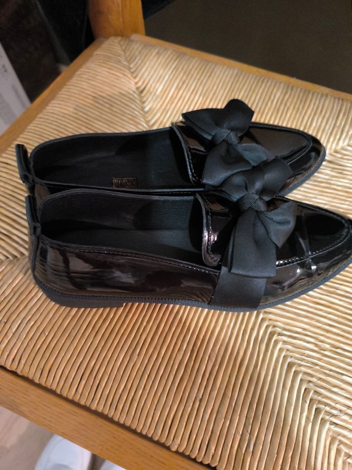 Vend robe et chaussures