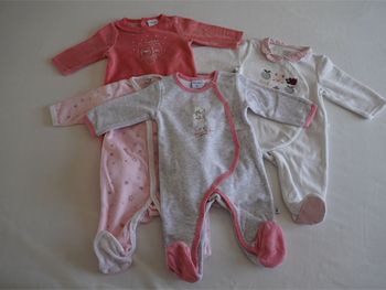Lot de 4 Pyjamas velours fantaisies (Tape à l'oeil, Obaibi, Absorba, Trois kilos sept) en 3 mois