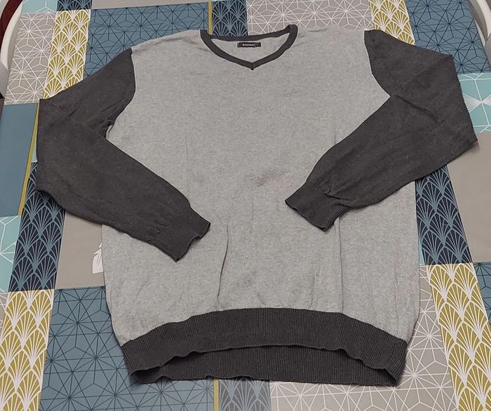 Pull homme in extenso