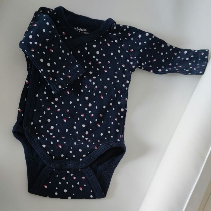 Bodys 1 mois - photo numéro 2