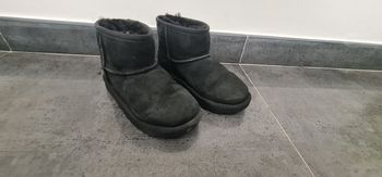 Bottines fille 31 UGG