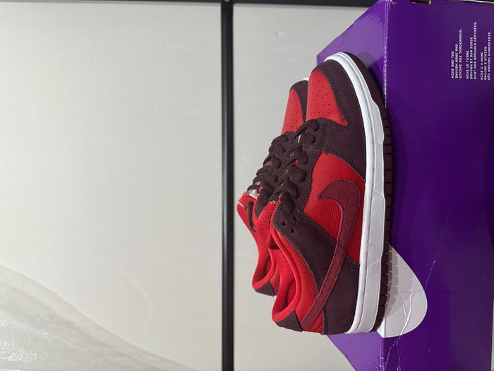 Nike SB Dunk Low Cherry - photo numéro 4