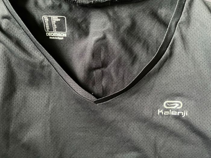 T shirt de sport noir Decathlon 38 - photo numéro 3