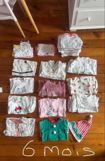 Lot vêtements 6 mois