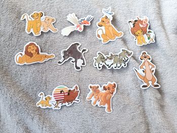 Lot 10 stickers roi lion