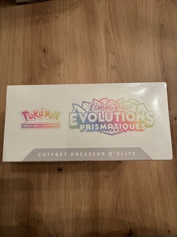 ETB Évolutions Prismatiques Neuf FR Ev8.5 