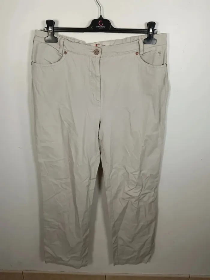 C32 pantalon crème Toni dress 44