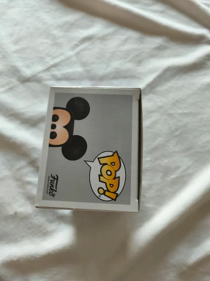 Lot de 2 Funko pop Disney Mickey - photo numéro 14