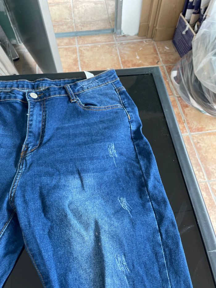 Jean troué de la marque Shein en taille L - photo numéro 7