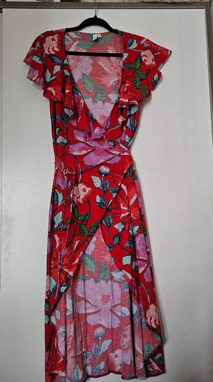 Robe longue portefeuille fleurie rouge & Other Stories - photo numéro 3