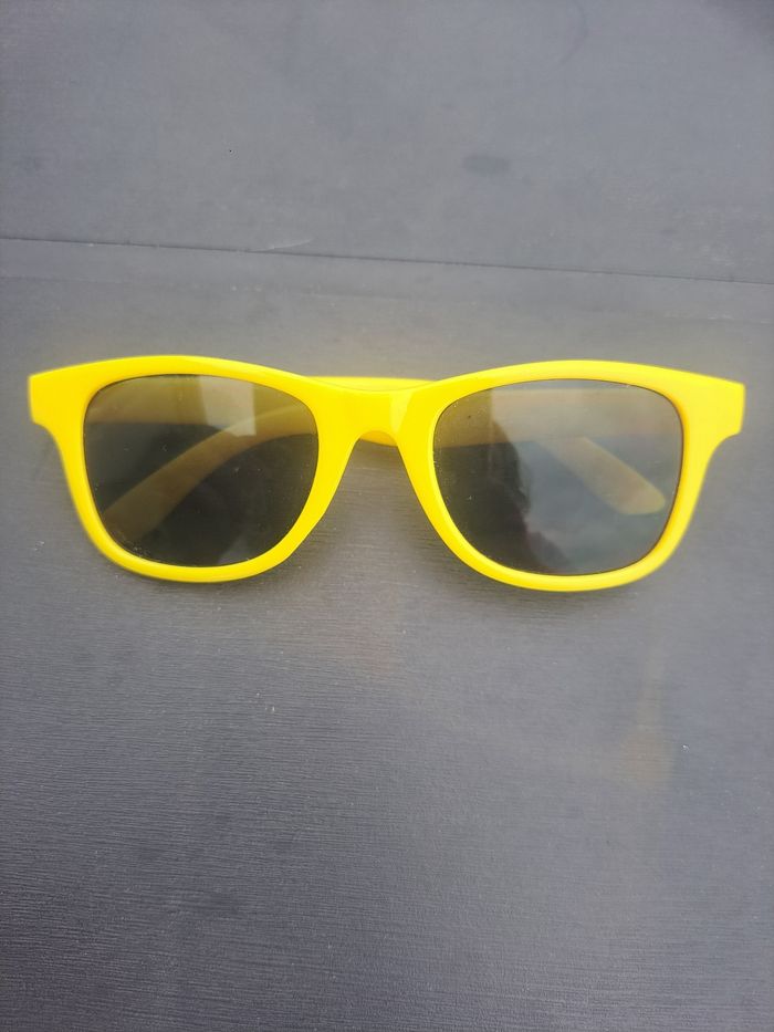 Lunettes de soleil "HDN 2022"