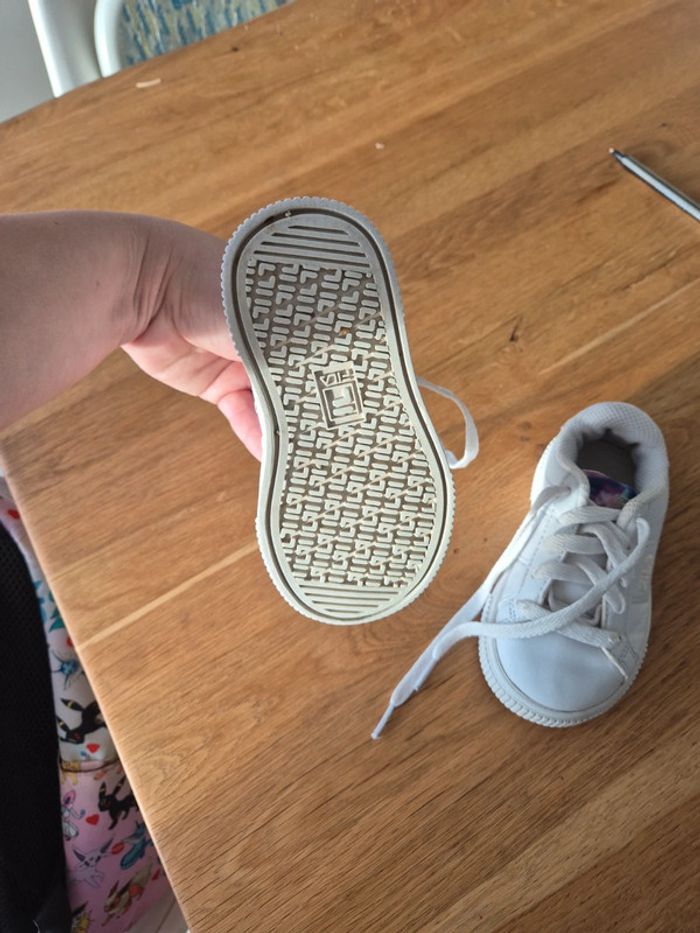 Chaussures basket FILA 23 1/2 - photo numéro 3