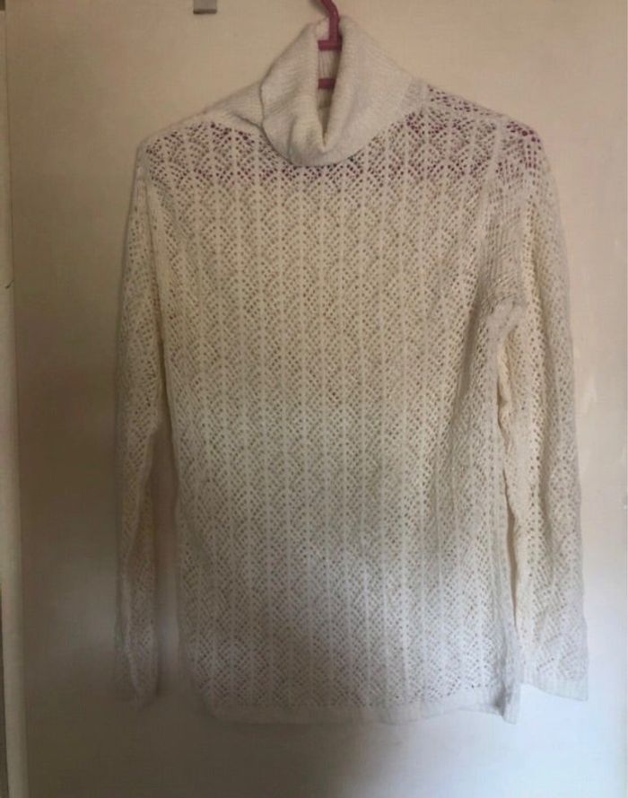 Pull col roulé