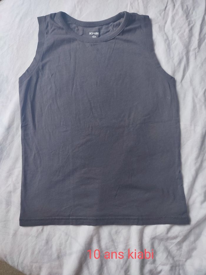 Lot tee shirt sans manche - photo numéro 2