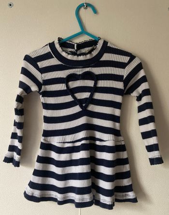 robe rayé en maille de coton avec coeur taille 12 mois