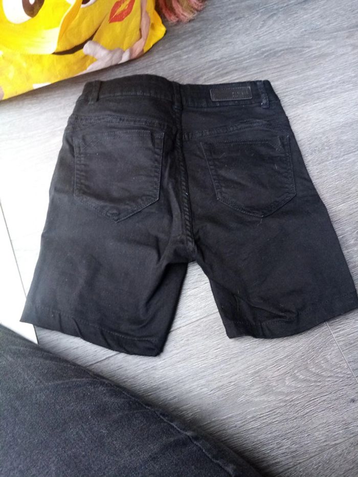 Short noir T. 32 - photo numéro 5