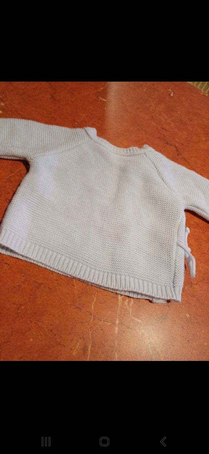 Gilet bébé taille 1 mois - photo numéro 3