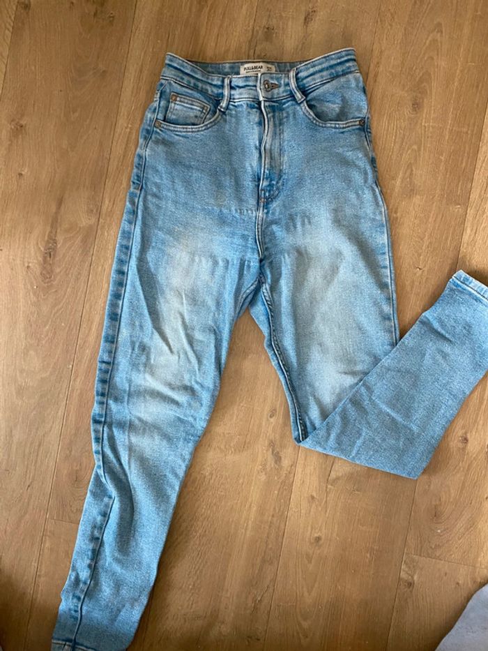 Jean skinny clair Pull and bear – taille 36