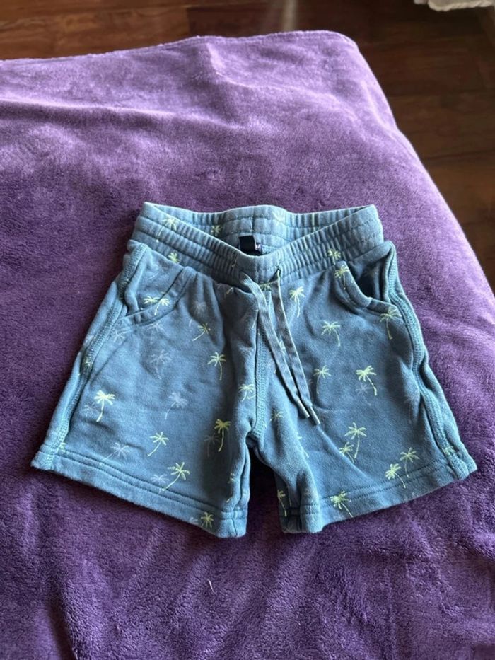 Bermuda short garcon en molleton bleu imprimé palmiers kiabi 3 ans