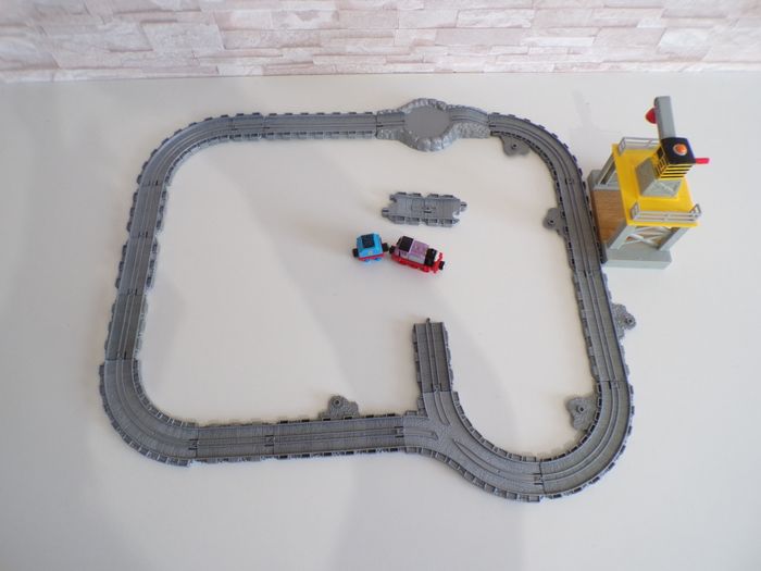 Circuit de train thomas and friends - Thomas et ses amis  (90) - photo numéro 10