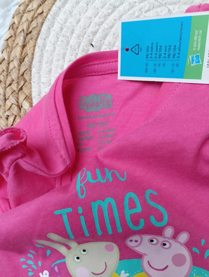 Robe Neuve Peppa pig 4 ans - photo numéro 2