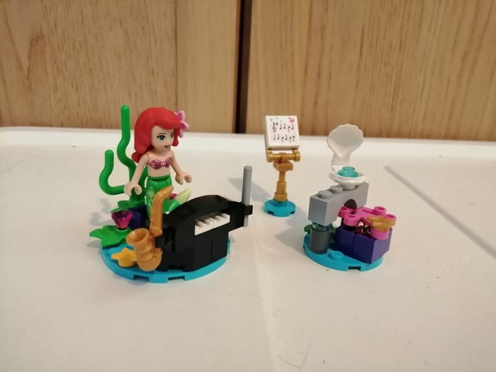 Lot 3 Lego friends Piscine+Tobogan+Ariel - photo numéro 2