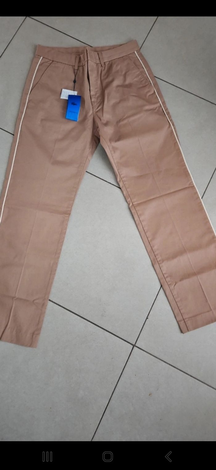 Superbe pantalon Lacoste