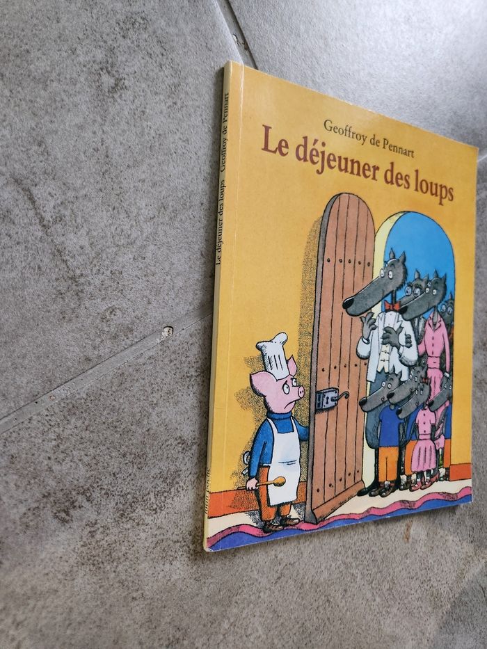Libre enfant souple : Le déjeuner des loups