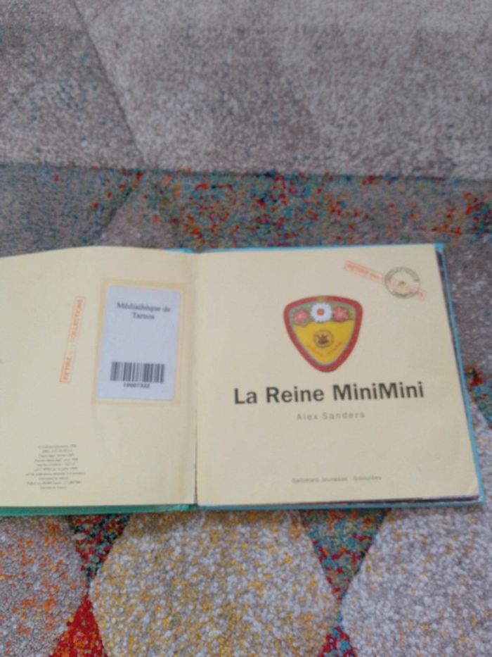 La reine mini mini - photo numéro 4