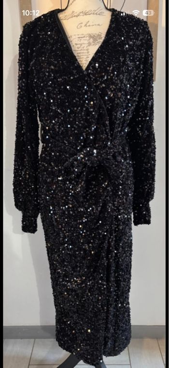 Robe mi longue sequin avec ceinture 