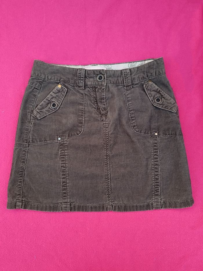 Jupe courte Esprit en velours côtelé marron T34