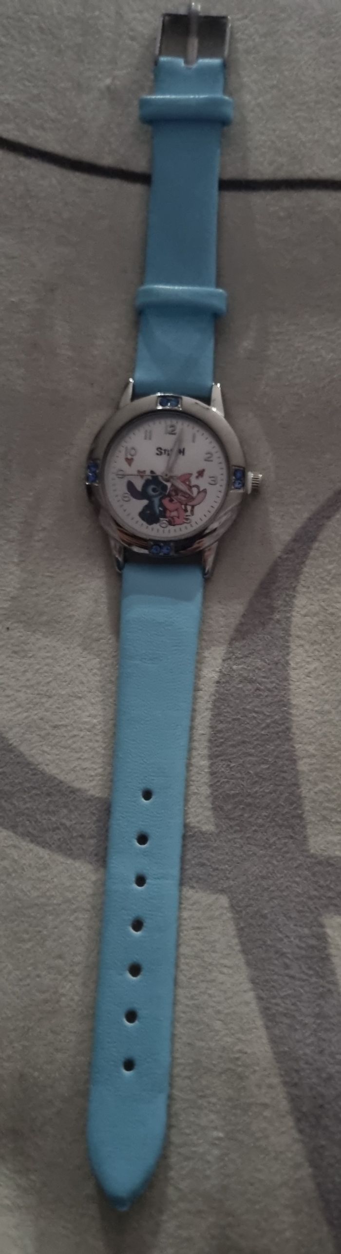 Montre stitch - photo numéro 2