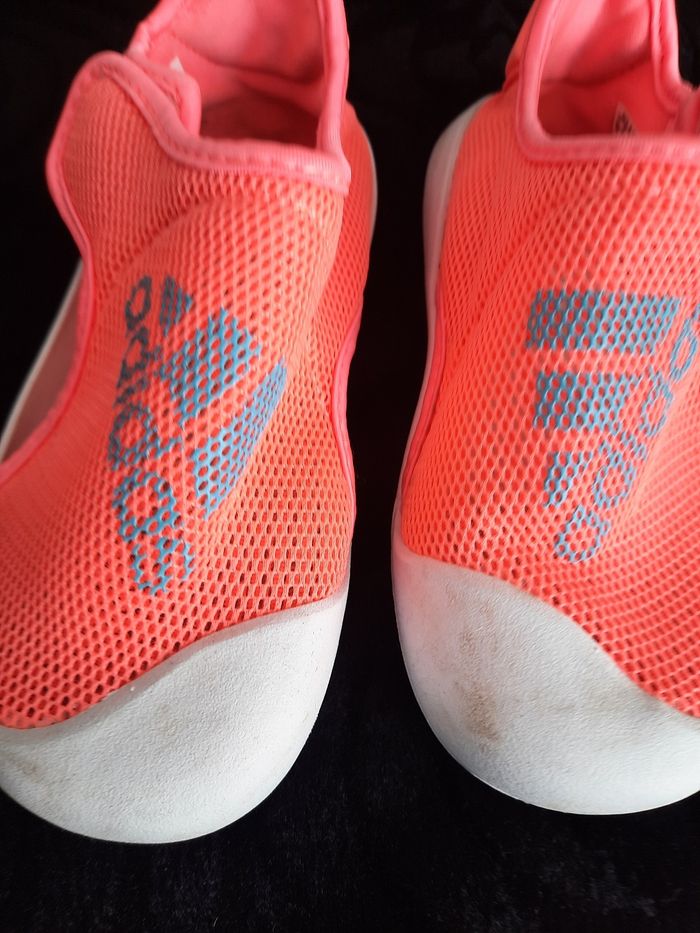 Chaussure d'été ADIDAS pour fille pointure 27, de la couleur rose - photo numéro 3