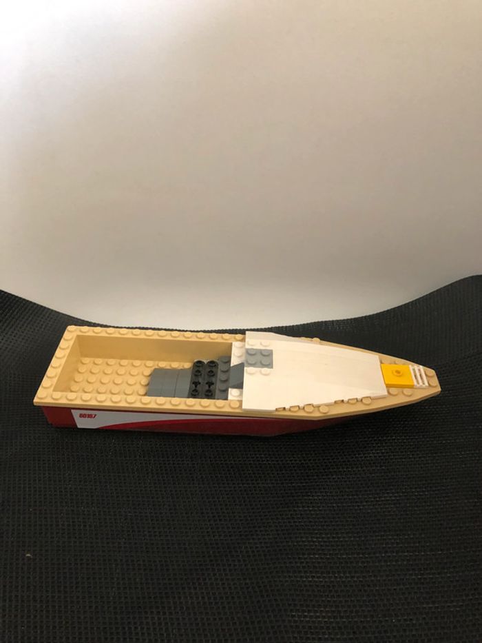 Lego bateau gardes côtes 60167 coast guard zodiac