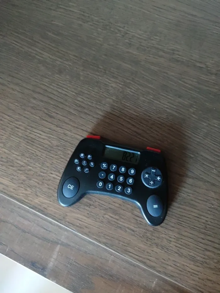 Calculatrice manette de jeu - photo numéro 2