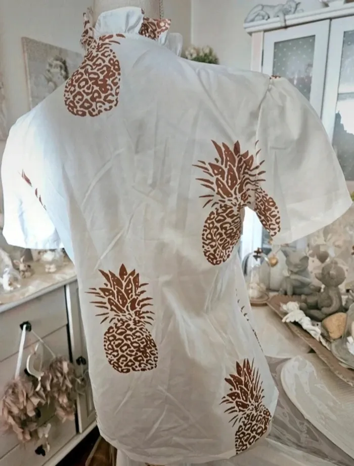 Blouse blanche avec ananas marron Taille M Neuf - photo numéro 4