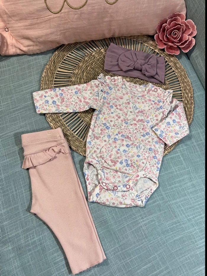 Ensemble taille 1 mois