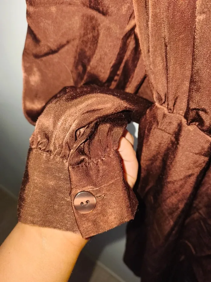 Robe en satin mim Taille 38 très bon état - photo numéro 5