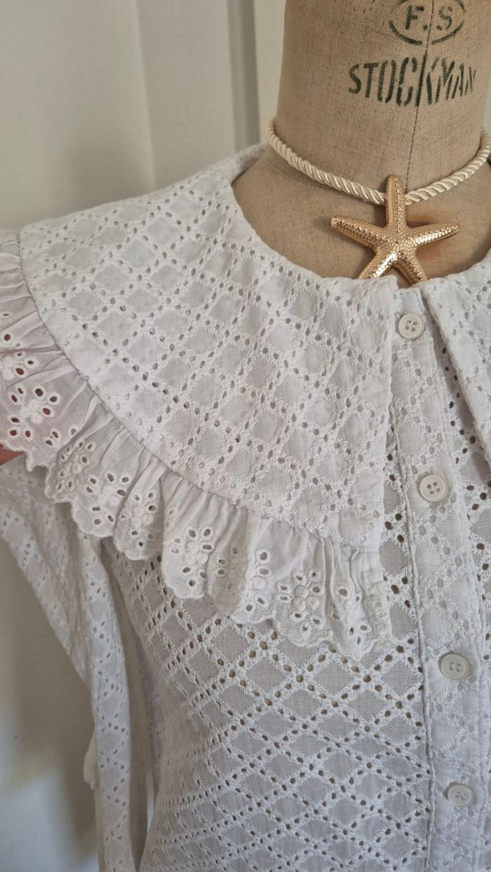Chemise blanche broderie anglaise - photo numéro 3