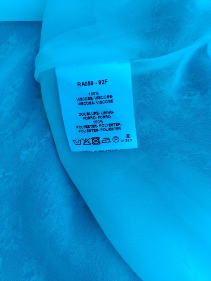 Tres belle Robe Caroll t42  100%viscose - photo numéro 15