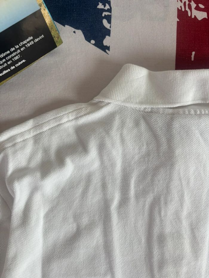 Polo manches longues Lacoste, taille S. Crocodile, bleu, blanc rouge - photo numéro 11
