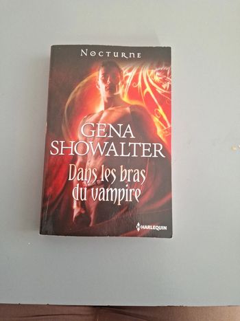Dans les bras du vampire