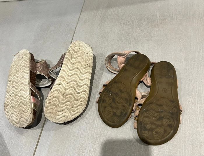 Lot de paires de chaussures sandales fille taille 25 et 26/27 - photo numéro 6