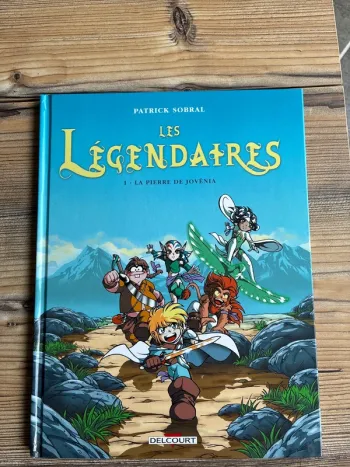 Livre les légendaires état neuf