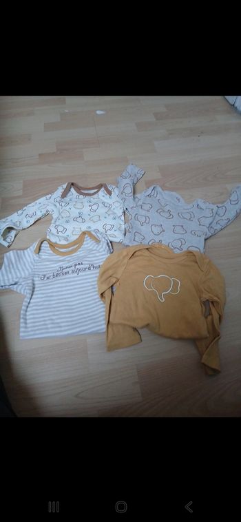 4 bodies manches longues