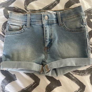 Short neuf