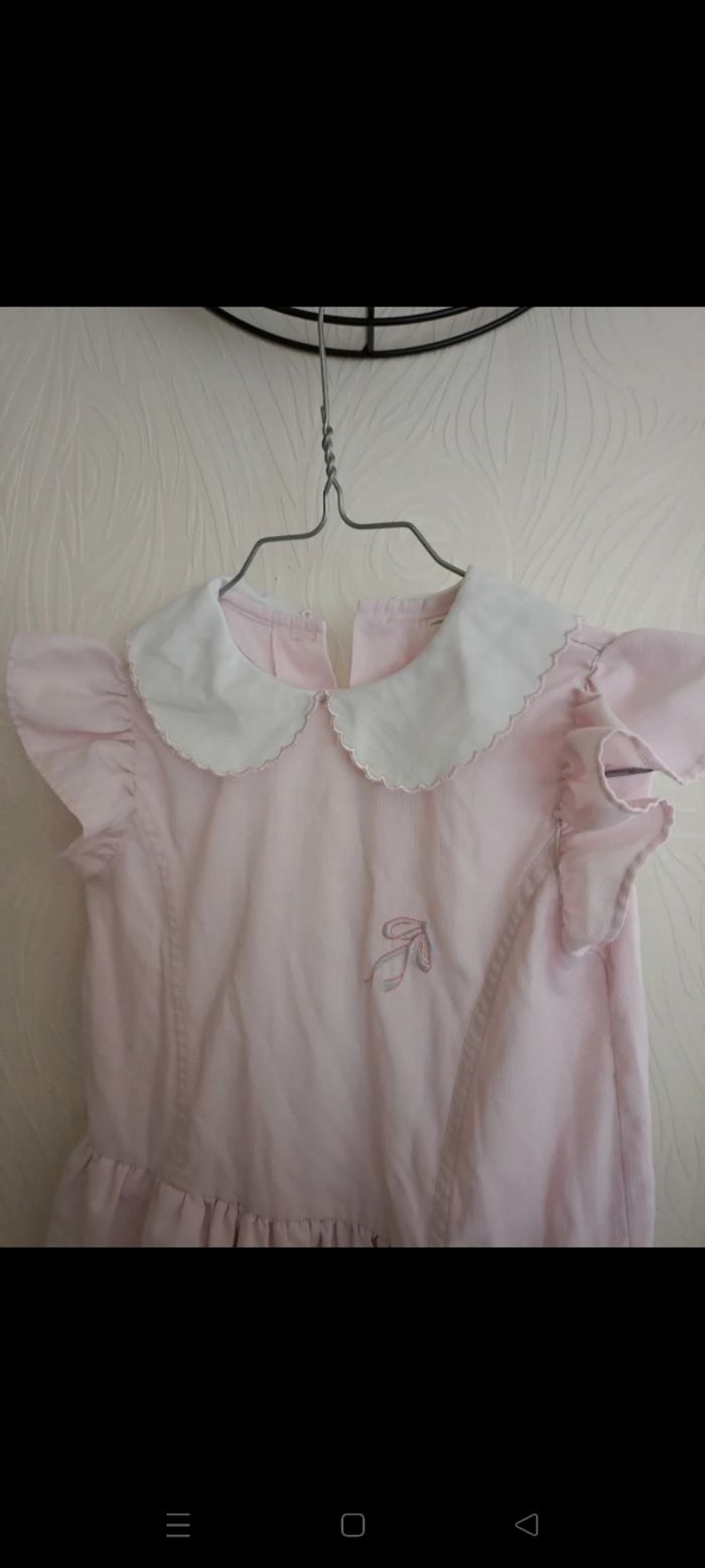 Robe taille 5 ans - photo numéro 2
