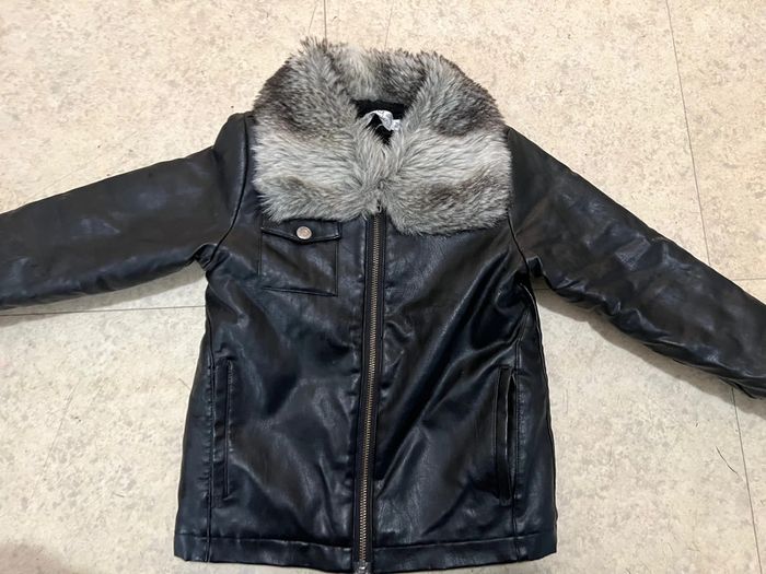 veste interdit de le gronder - photo numéro 2